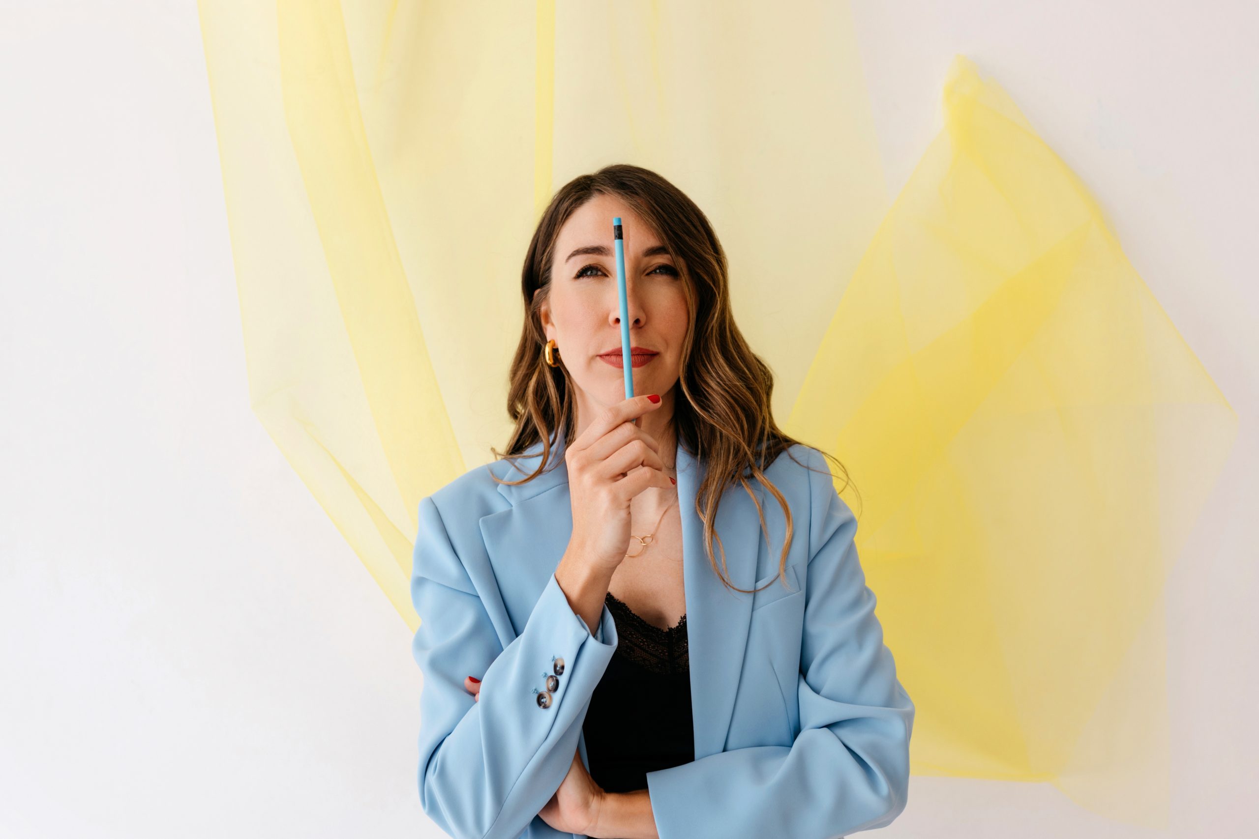 elegir a la mentora adecuada es uno de los pasos más importantes en tu emprendimiento. Hazlo con calma, con preguntas claras y escuchando tanto tu razón como tu intuición.